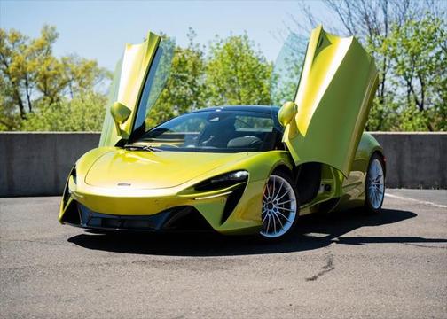 2025 McLaren Artura Vision