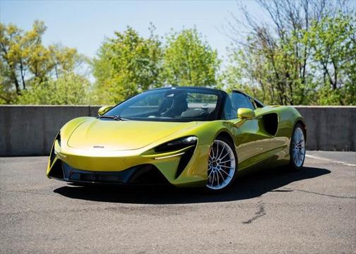 2025 McLaren Artura Vision
