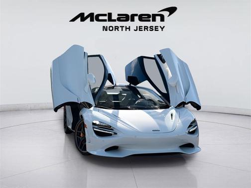 2026 McLaren 750S 