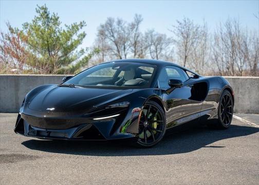 2025 McLaren Artura TechLux