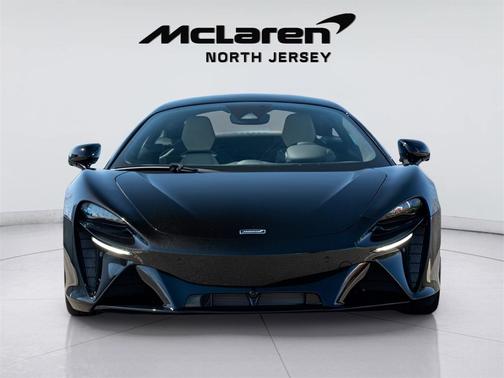 2025 McLaren Artura TechLux