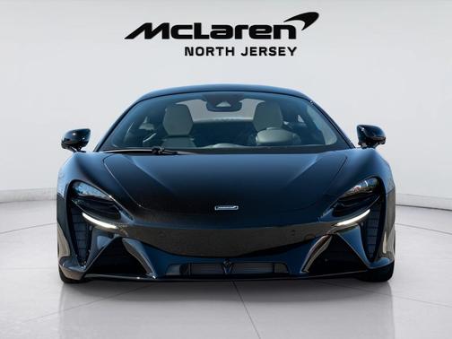 2025 McLaren Artura TechLux