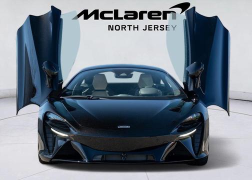 2025 McLaren Artura TechLux