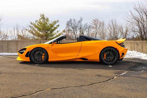 2025 McLaren 750S Spider