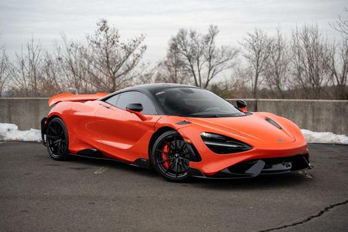 2021 McLaren 765LT Coupe