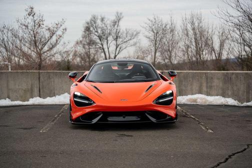 2021 McLaren 765LT Coupe