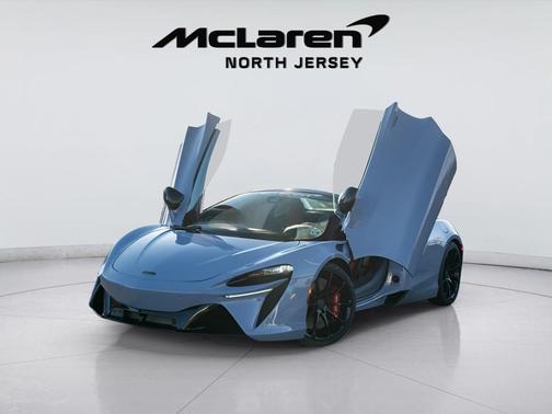 2025 McLaren Artura TechLux