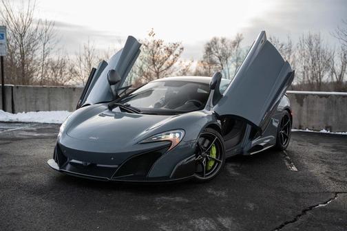 2016 McLaren 675LT Base