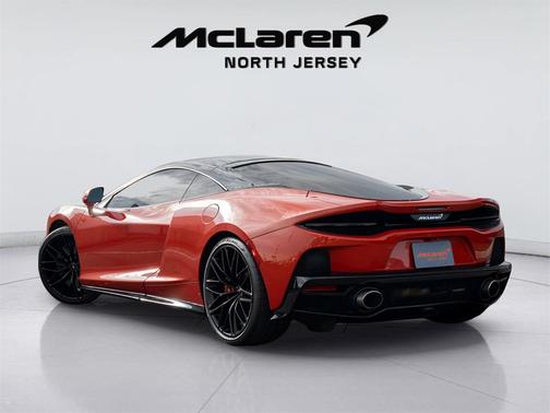2023 McLaren GT Base