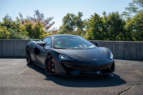 2017 McLaren 570GT Base