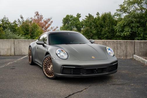 2022 Porsche 911 Carrera 4