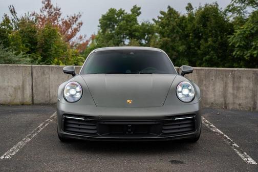 2022 Porsche 911 Carrera 4