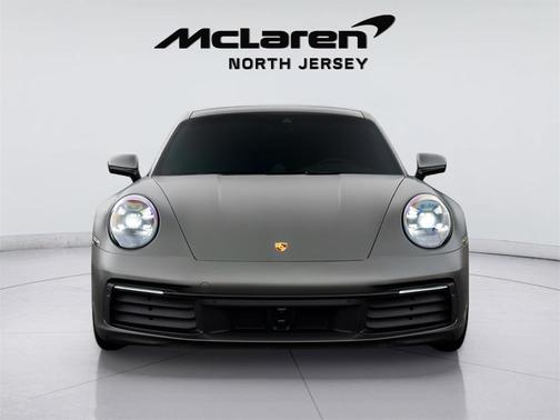 2022 Porsche 911 Carrera 4
