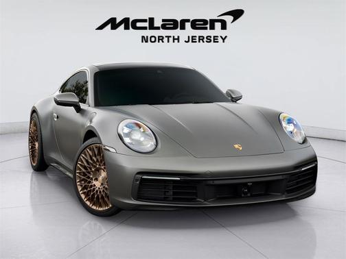 2022 Porsche 911 Carrera 4