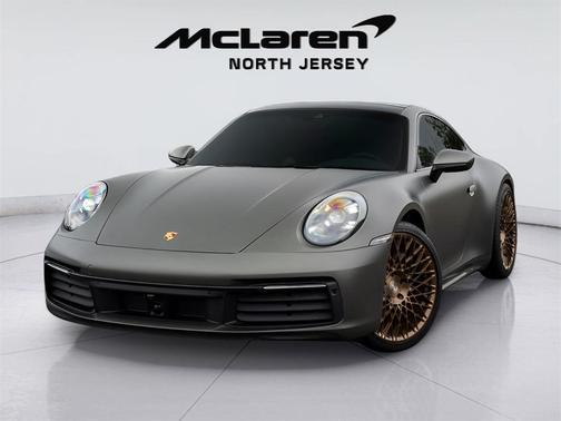 2022 Porsche 911 Carrera 4