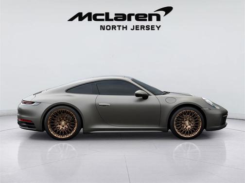 2022 Porsche 911 Carrera 4