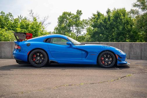Competition Blue 2017 Dodge Viper GTC