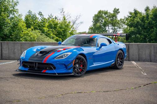 Competition Blue 2017 Dodge Viper GTC
