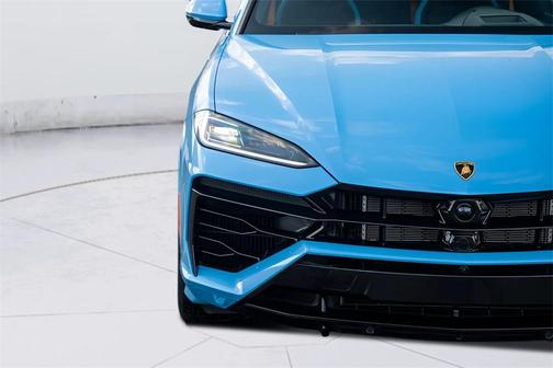 2025 Lamborghini Urus SE