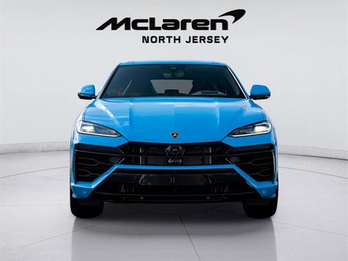 2025 Lamborghini Urus SE