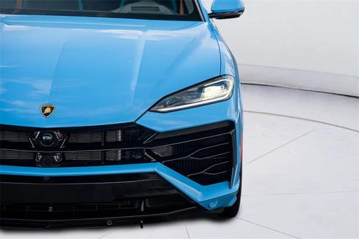 2025 Lamborghini Urus SE