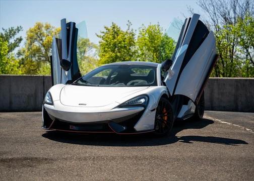 2016 McLaren 570S Base