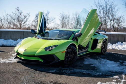 2016 Lamborghini Aventador LP750-4 Superveloce