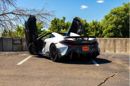 2020 McLaren 600LT Base