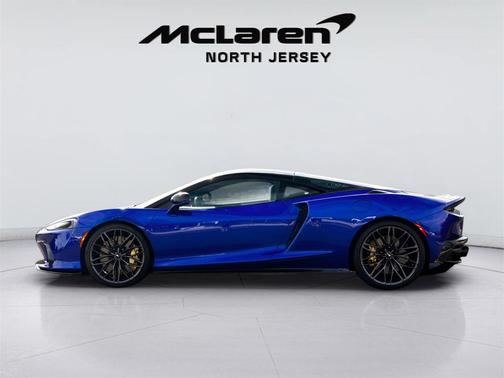 2025 McLaren GTS 