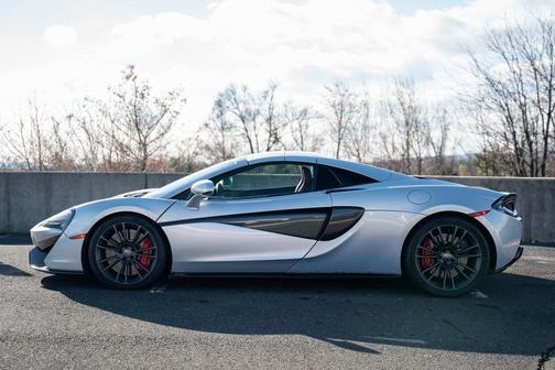 2018 McLaren 570S Base