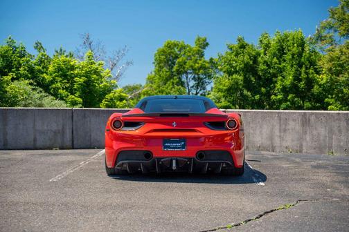 Red 2017 Ferrari 488 GTB Base
