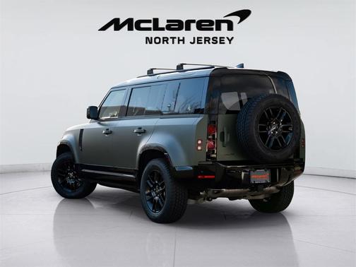 2024 Land Rover Defender 110 P400 X-Dynamic SE