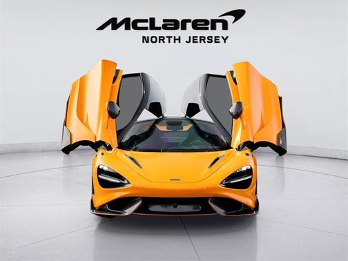2021 McLaren 765LT Coupe