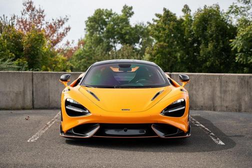 2021 McLaren 765LT Coupe