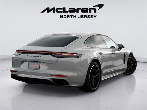2023 Porsche Panamera Turbo S