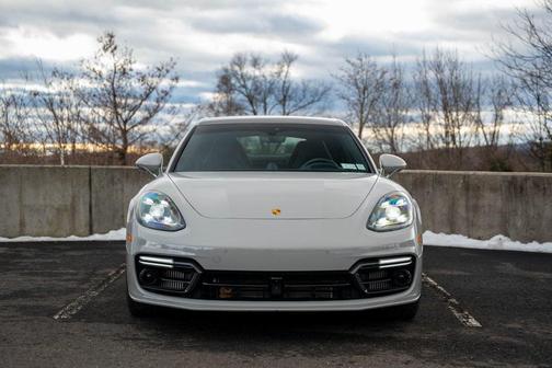2023 Porsche Panamera Turbo S