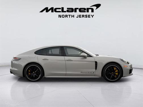 2023 Porsche Panamera Turbo S