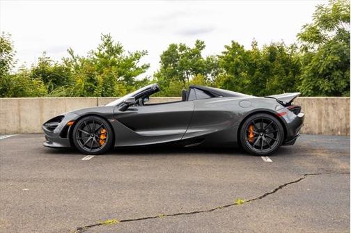 2022 McLaren 720S Base