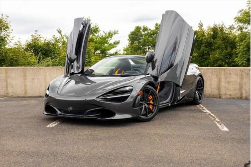 2022 McLaren 720S Base