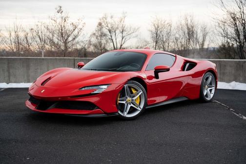 2022 Ferrari SF90 Stradale Base