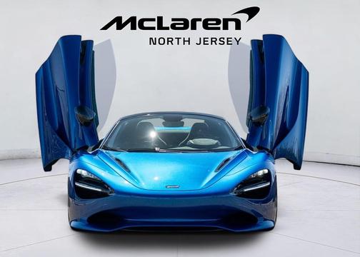 2025 McLaren 750S Spider