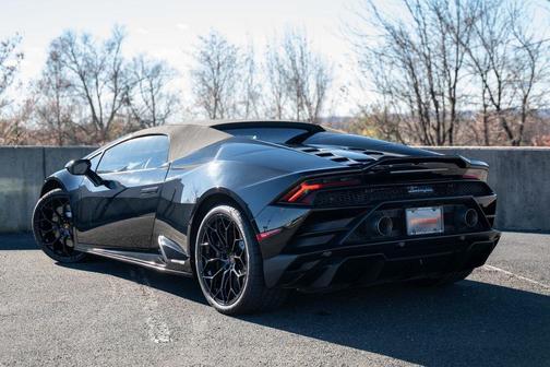 2021 Lamborghini Huracan EVO Spyder