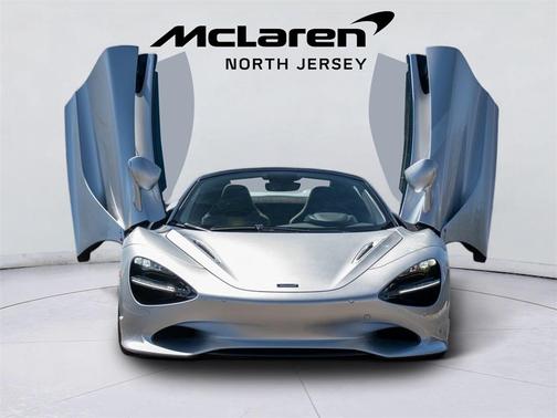 2025 McLaren 750S Spider