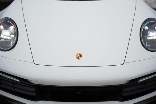 2021 Porsche 911 Carrera