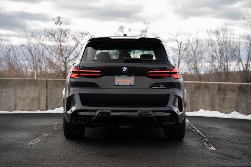 2025 BMW X5 M Base