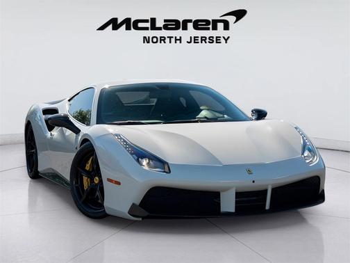 2016 Ferrari 488 GTB Base