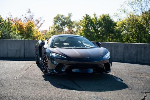 2022 McLaren GT Coupe