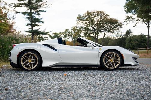 2020 Ferrari 488 Pista Spider Base