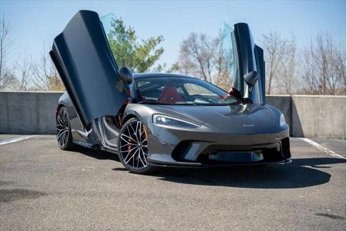 2022 McLaren GT Coupe