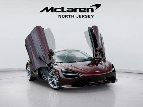 Amaranth Red 2027 McLaren 750S
